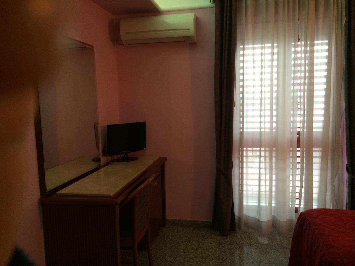 Re Di Cuori Hotel Caianello Habitación foto
